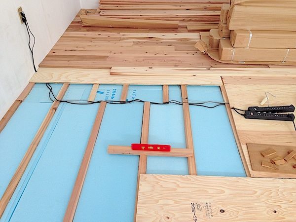 DIYで床張り〜さくら通りのオフィス(外とつながるオフィス) Project 