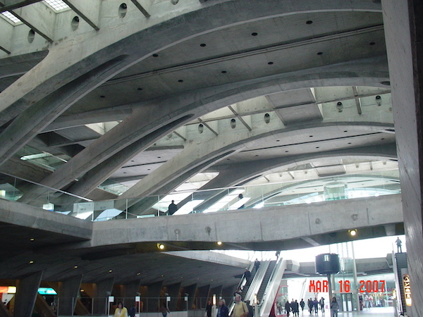 009 ｵﾘｴﾝﾃ駅 Santiago Calatrava 8 大畠稜司建築設計事務所 千葉県松戸市一級建築設計事務所